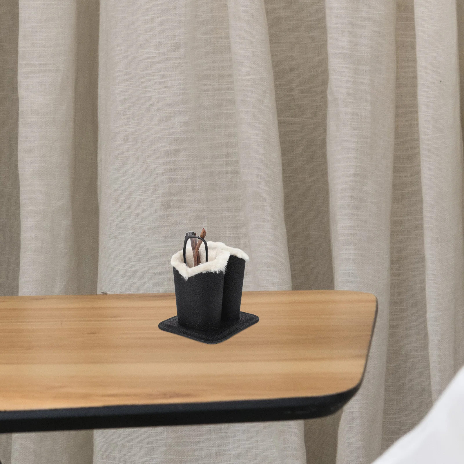 

Eyeglass Display Stand Compact Dual Slot Holder Soft Interior Protects Designer Glasses Home Office Table Decor Accessory