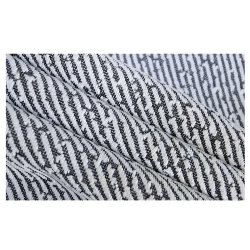 ชุดเซ็ตสองชิ้นผู้ชายสไตล์อเมริกัน ผ้าฟลีซหนานุ่ม ทรงหลวม ใส่ได้หลากหลาย ชุดผู้ชายครบเซ็ต ระดับไฮเอนด์ ชุดลำลองสำหรับฤดูใบไม้ร่วงและฤดูหนาว