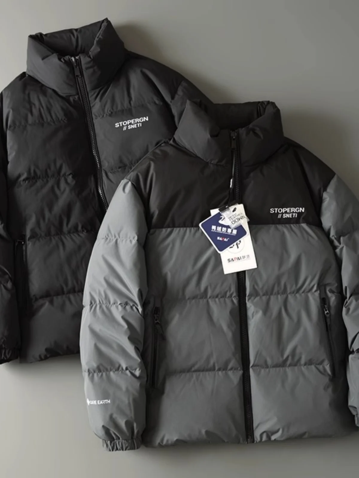 

Modern Sle Thiened Large Fluffy White Du down Puffer Jaet Stand Collar Waterproof Youth Faion Winter Outerwear