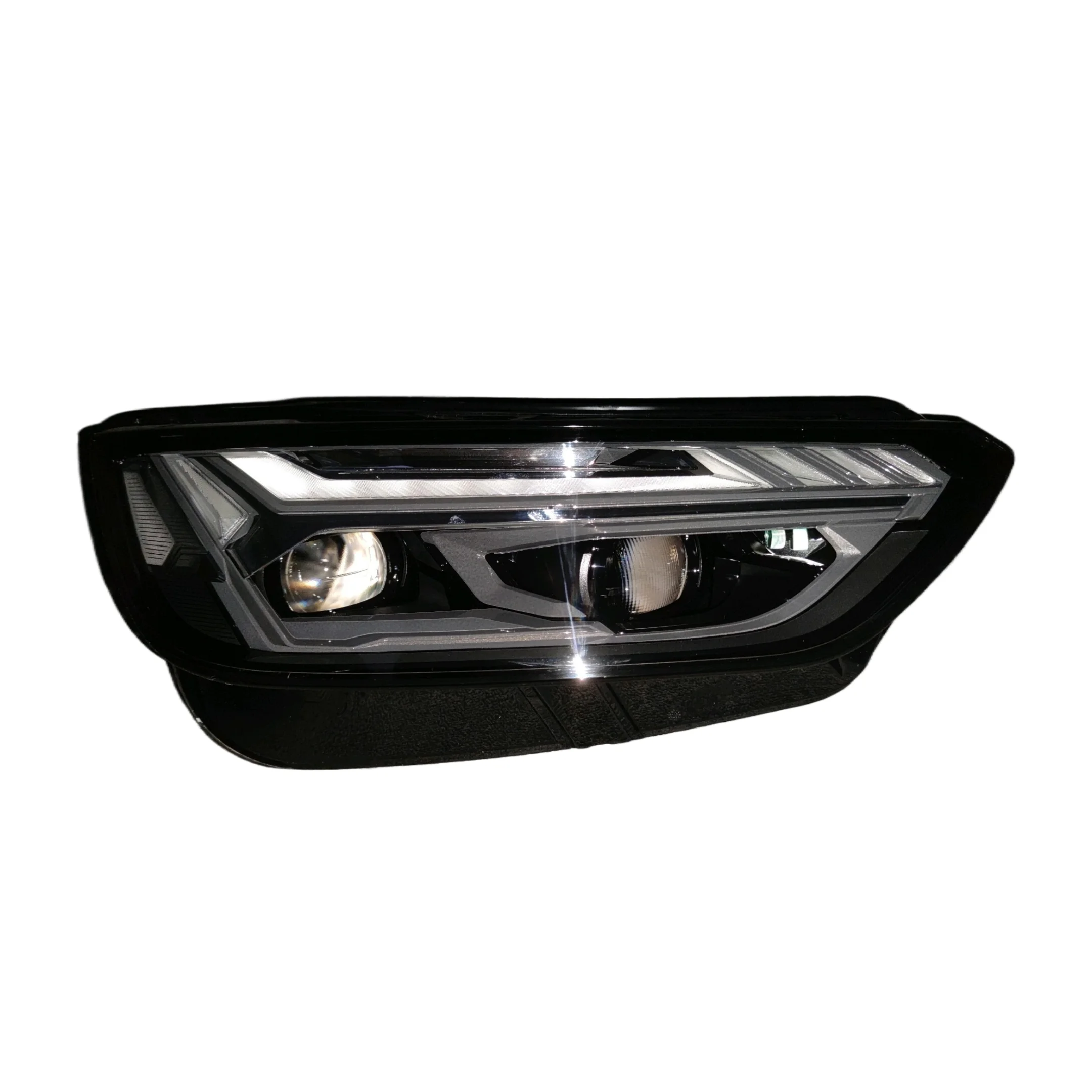 

Suitable for High-quality Automatic Lighting System LED Headlights of Audi Q5 Cars