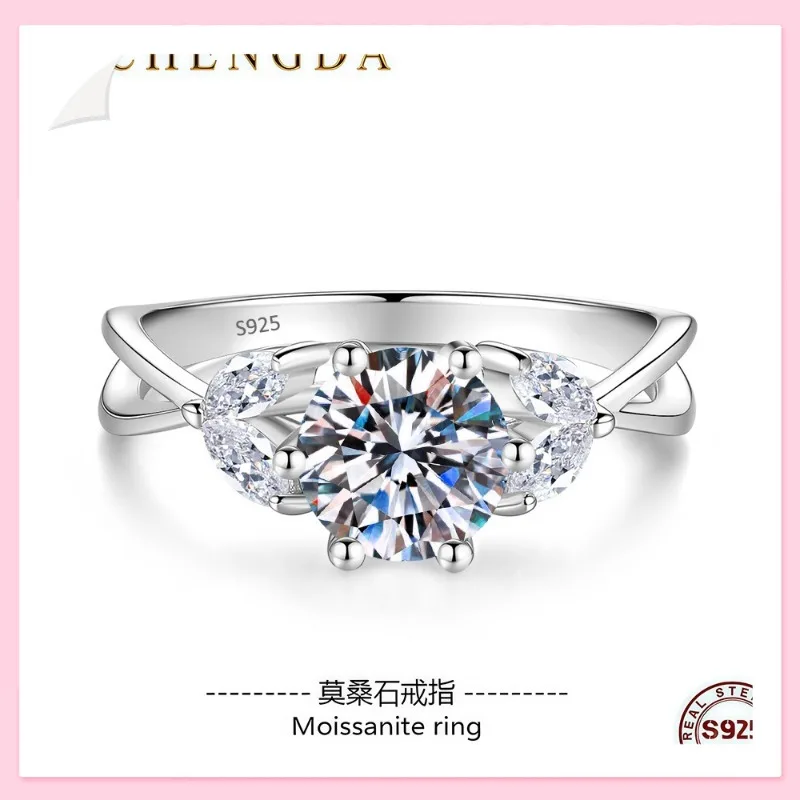 

Модное хитовое кольцо с муассанитом: элитное, универсальное, из стерлингового серебра с позолотой, не тускнеет