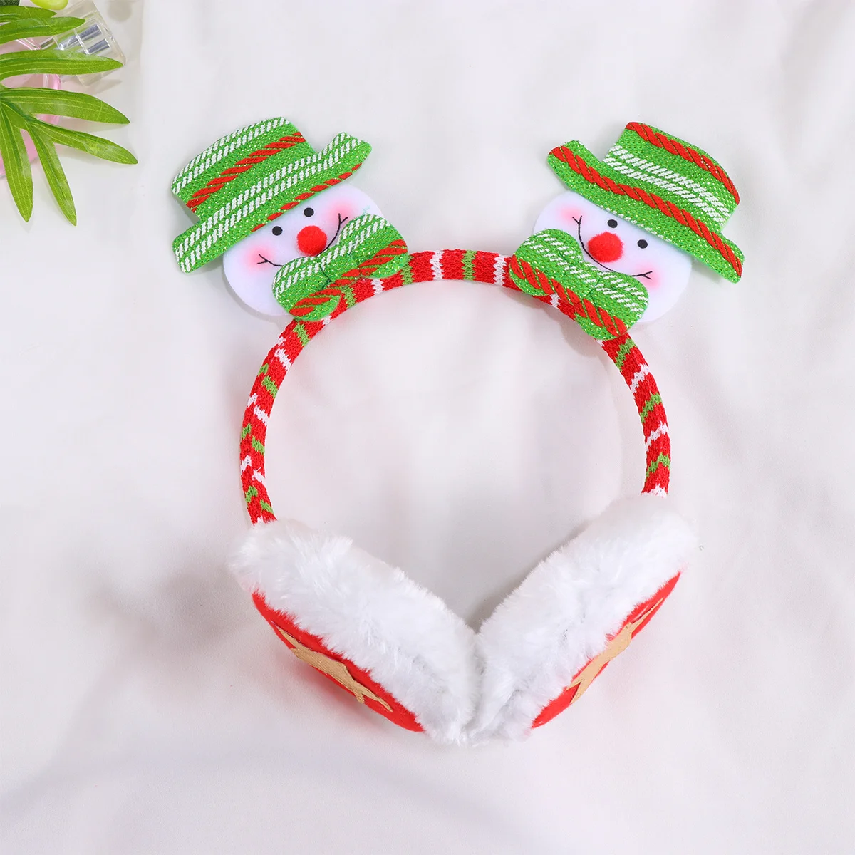 

2Pcs Christmas Earmuffs Warm Ear Covers Cute Headwear Party Costume Accessories Snowman Polar Bear for Winter Outdoor