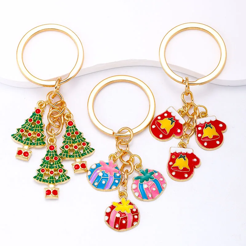 Fashion Design Alloy Enamel Christmas Tree Key Chains Kids Schoolbag Cute Pendant Keyrings Handmade Xmas New Year Jewelry Gitf