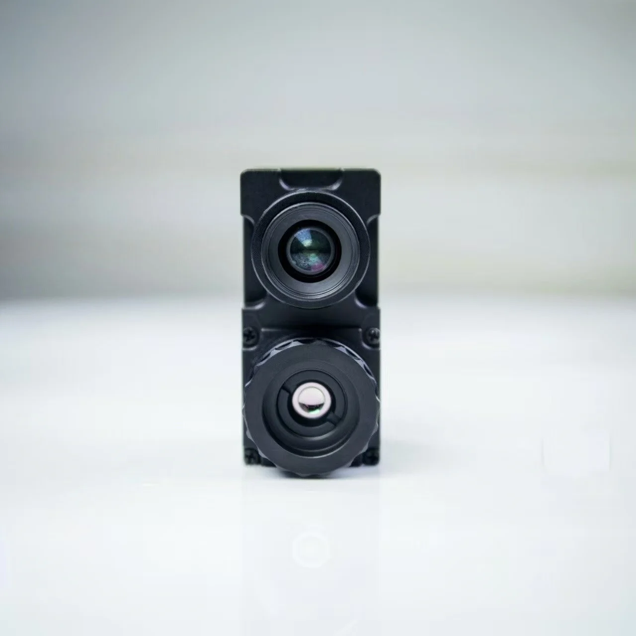 

High Quality UV640 9mm Thermal Camera Module 640*512 USB Thermal Imaging with 30fps 8X Magnification 21x21mm Size