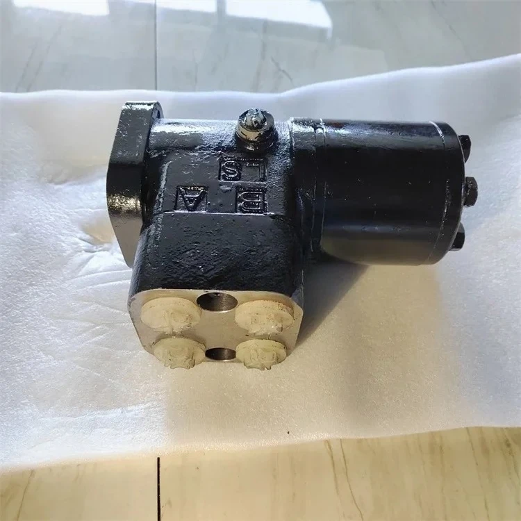 

WA250-6 Wheel Loader Valve Assy 418-64-35102 4186435102 Hydraulic Valve