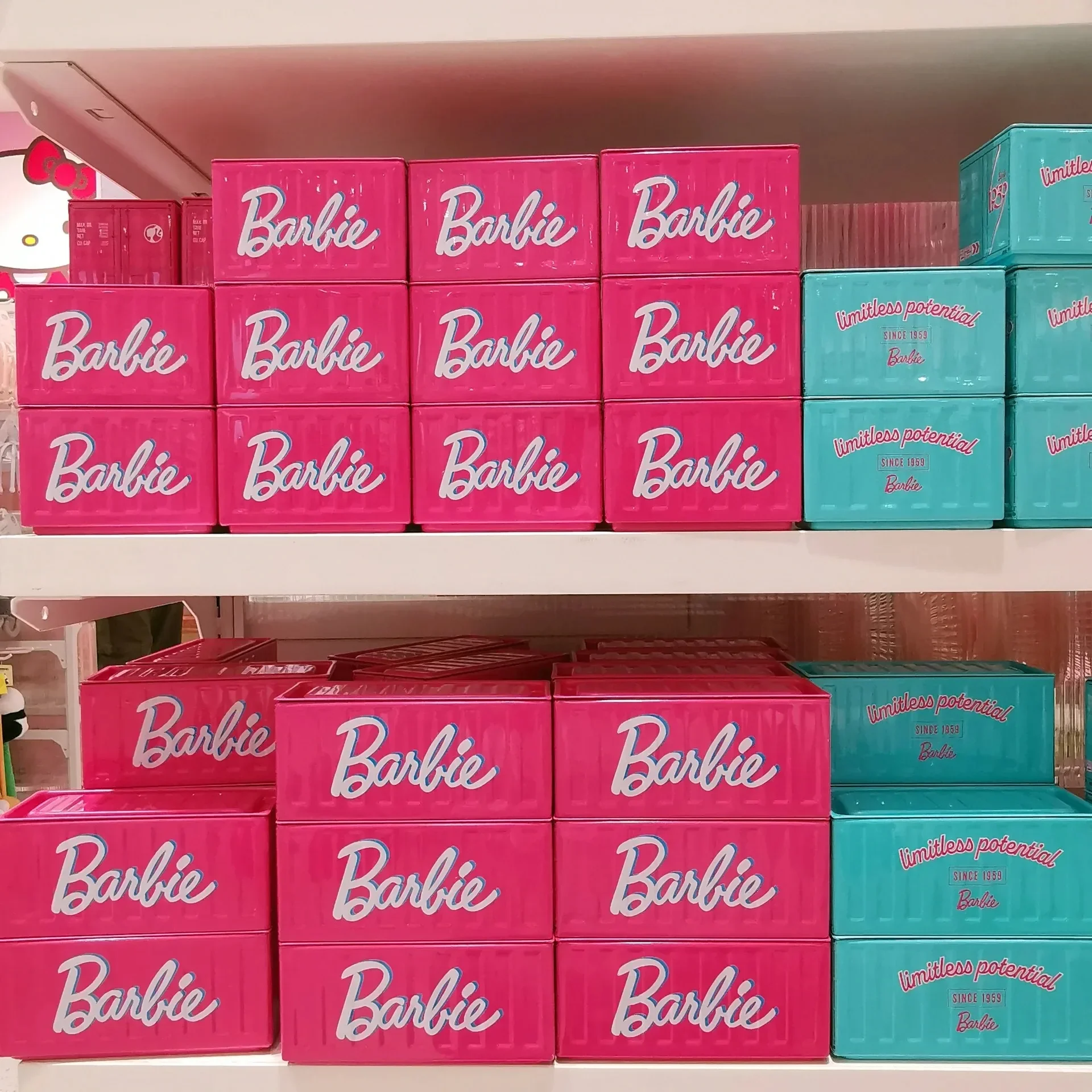 

MINISO Barbie Daylight Shining Series Iron Container Style Storage Box Desktop Sundries Storage Pink Blue Ornaments Decoration