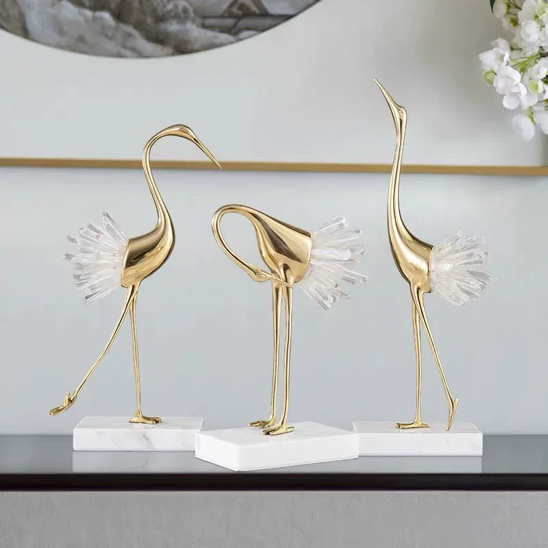 Luxury Marble Base Crystal Tail Copper Body Crane Sculpture Ornaments Home Livingroom Hotel Statue Decoration Housewarming Gifts