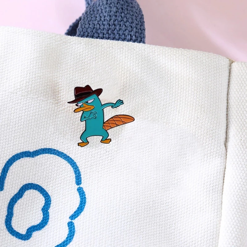 Phineass N Ferb Green Pet Perry Platypus Lapel Pins Backpack Jeans Enamel Brooch Pin Women Fashion Jewelry Gifts Cartoon Badges