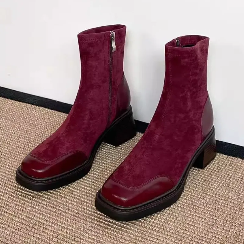 Женские ботильоны с квадратным носком и боковой молнией в стиле ретро, бордовые ботинки из искусственной замши высокого качества, зимние теплые эластичные ботинки, ботинки на платформе