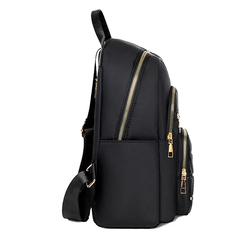 حقائب الظهر المحايدة للنساء والرجال مناسبة للاستخدام اليومي والرحلات المدرسية. حقائب ظهر مزدوجة الكتف.