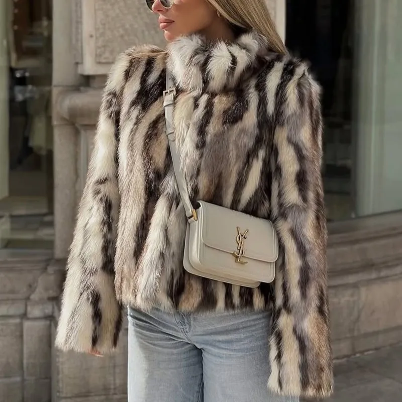 

2025 женские зимние новые черно-белые полосатые пушистые куртки из искусственного меха, повседневная теплая плюшевая верхняя одежда с мехом, пальто, стильная куртка, пальто