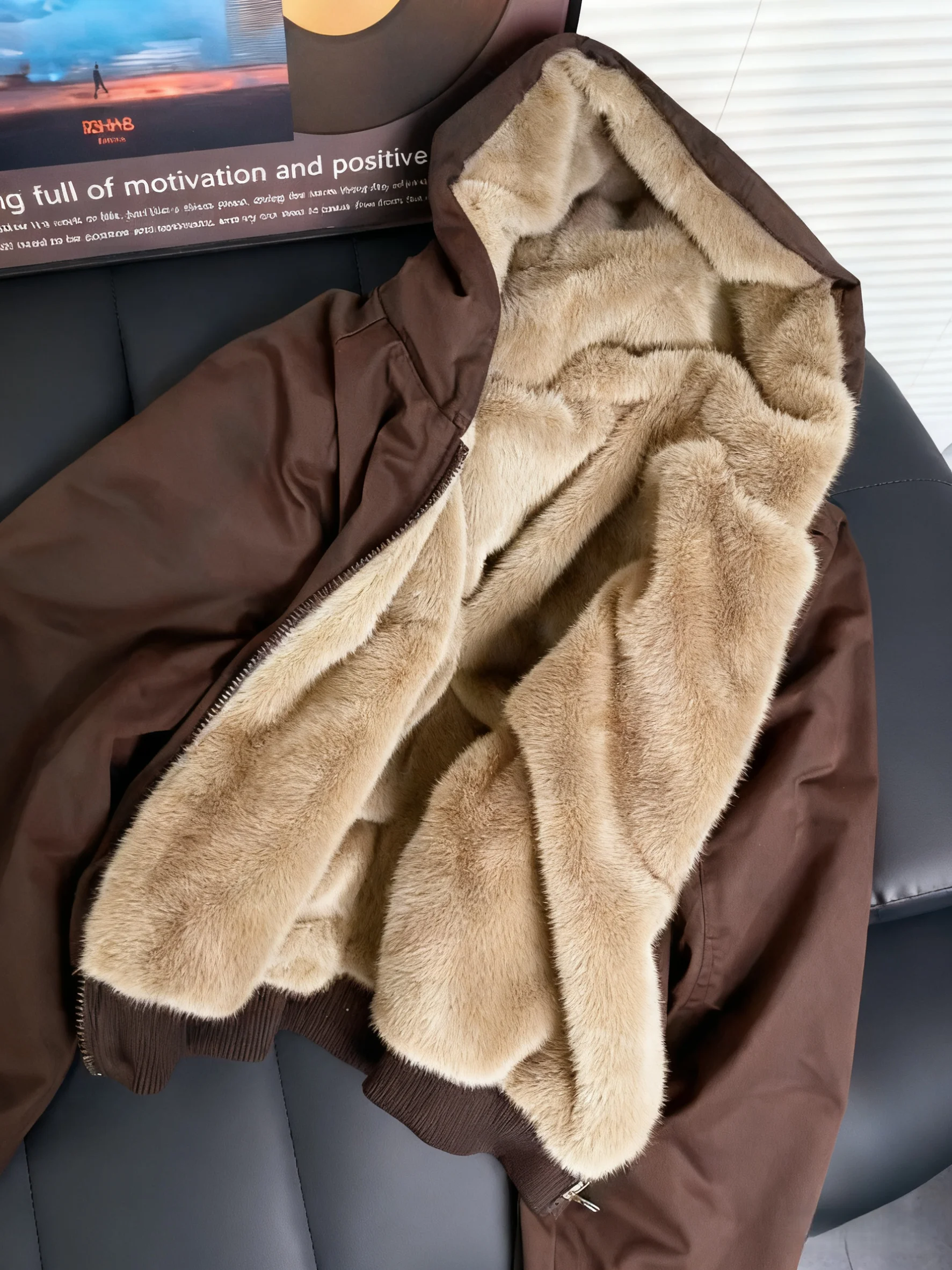 

Men's Thiened Fce Lined Double-sided Wearable Brown Cotton Jaet Hooded Zipper Closure Warm Casual Sle Winter Coat