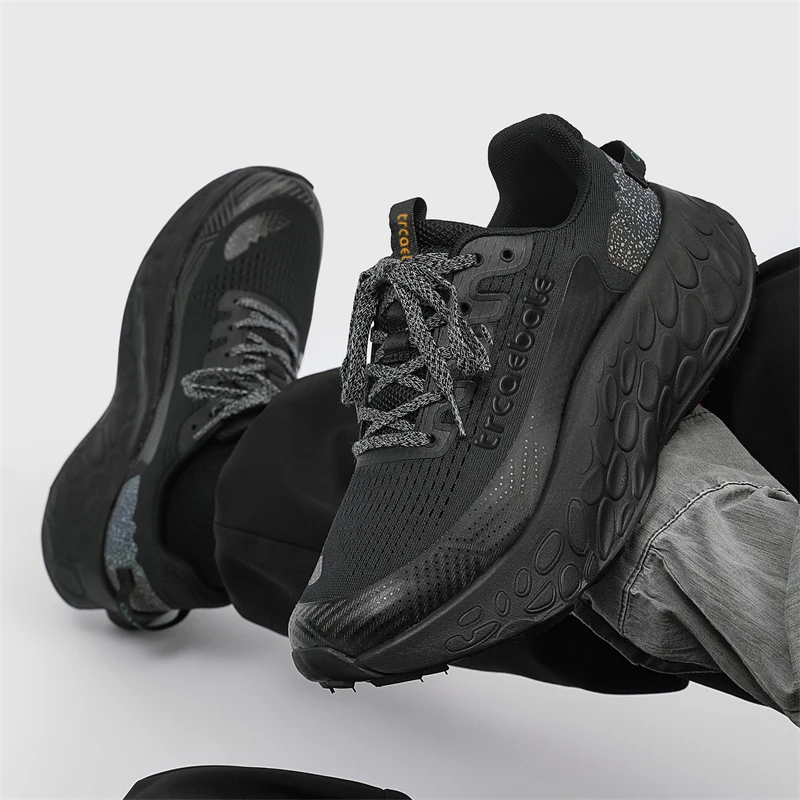 

2025 New Hot Sale Unisex Professional Wearable Comfortable Lightweight Training Running Shoes Sprint Shoes Marathon Very Good