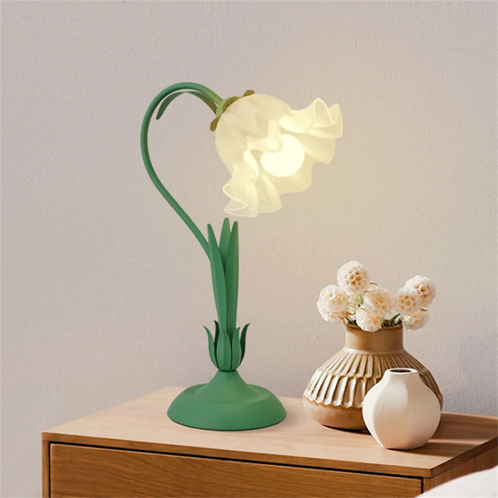 

Retro Table Lamp French Romantic Bedside Lamp Lily Of The Valley Flower Eye Protection Decorative Lamps for Bedroom Desk Light