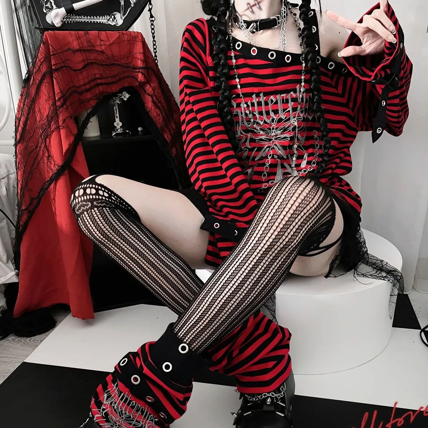 Long Shirt with Leg Sleeves for Girls Gothic New Blouse Butterfly Subculture Girl Punk Japanese Red Striped Warmer Women Tops