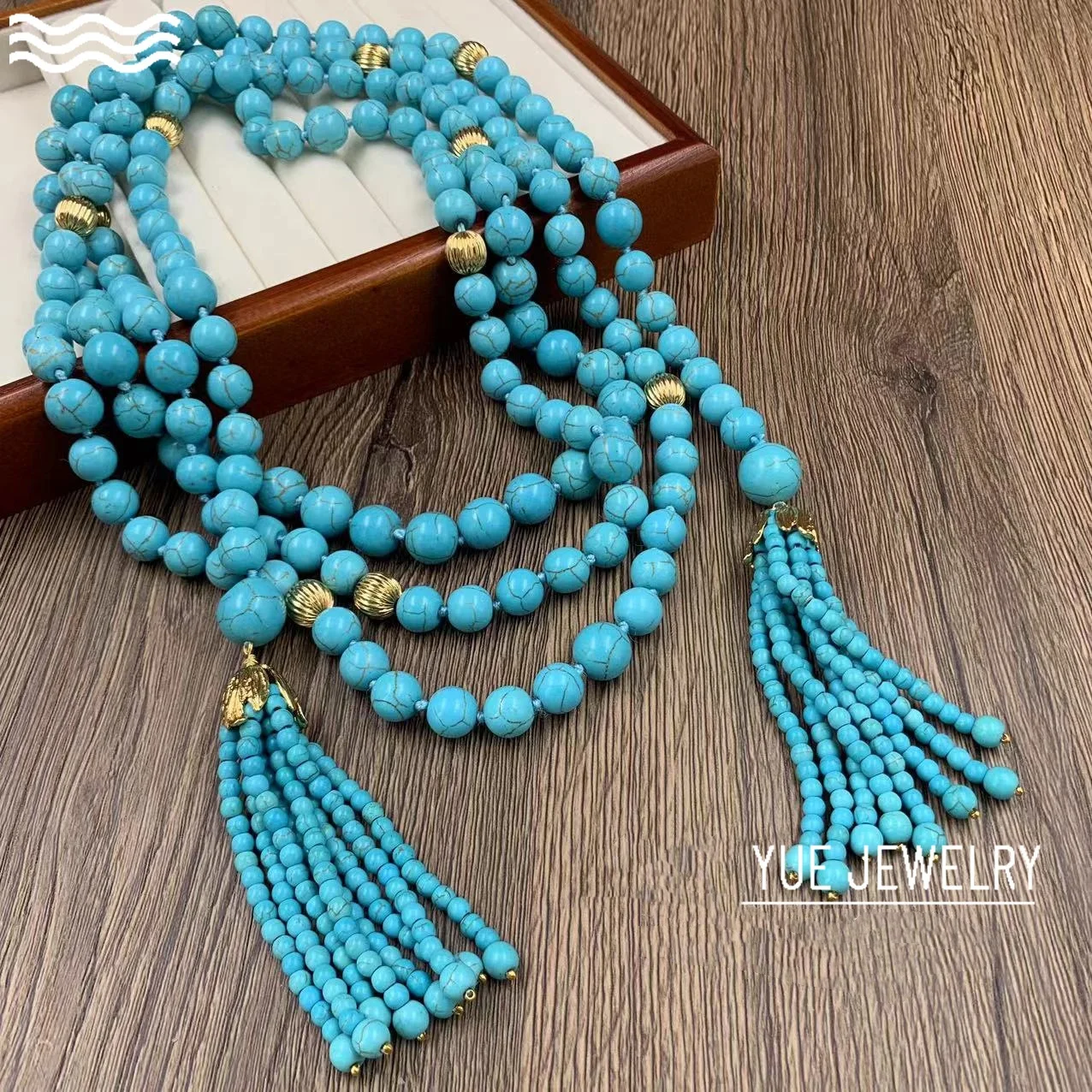 

European and American vintage turquoise long layered decorative necklace