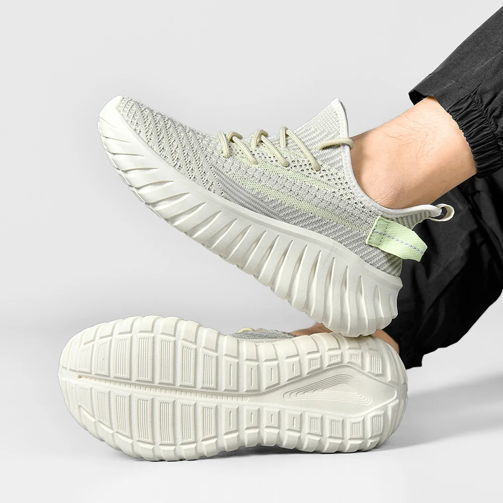 

Men's casual sneakers summer new soft-sole anti-slip breathable lightweight racing running shoes youth mesh speed sports shoes