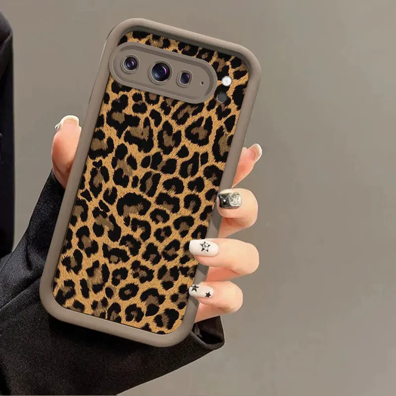 حافظة سيليكون مرنة لهاتف جوجل بيكسل 10 برو XL بيكسل 9 غطاء حماية مقاوم للصدمات غطاء طباعة الفهد Funda