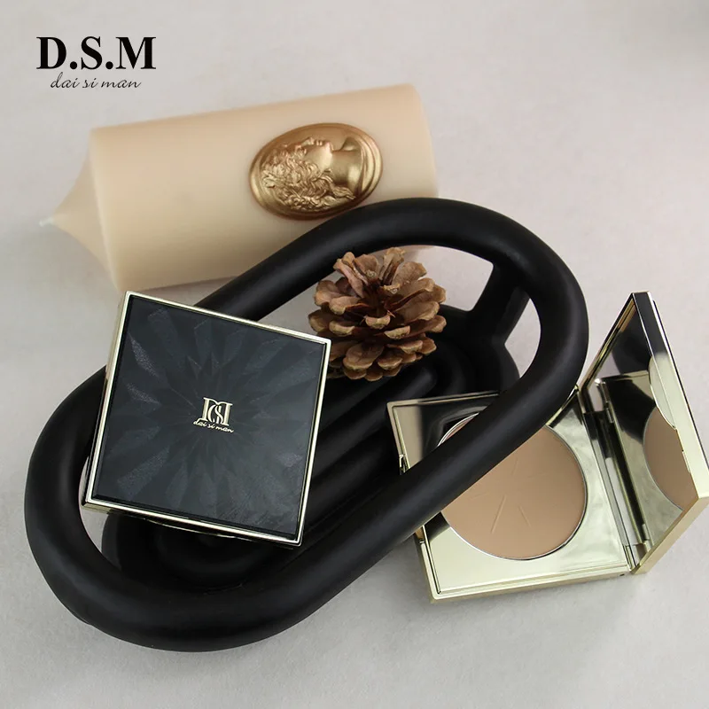 Daiseman New Translucent Silky Setting Makeup Oil Control Concealer Loose Powder Lightweight Breathable Non-Cakey