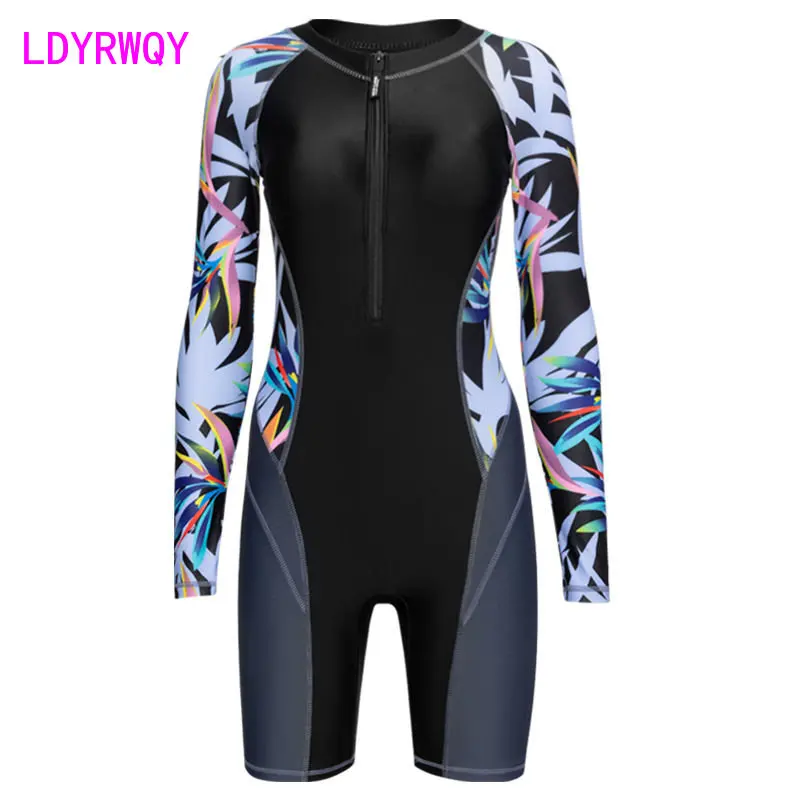 2022 New Swimsuit Women's conservative belly covering slim long sleeve sunscreen sports sexy hot spring bathing suit bikini