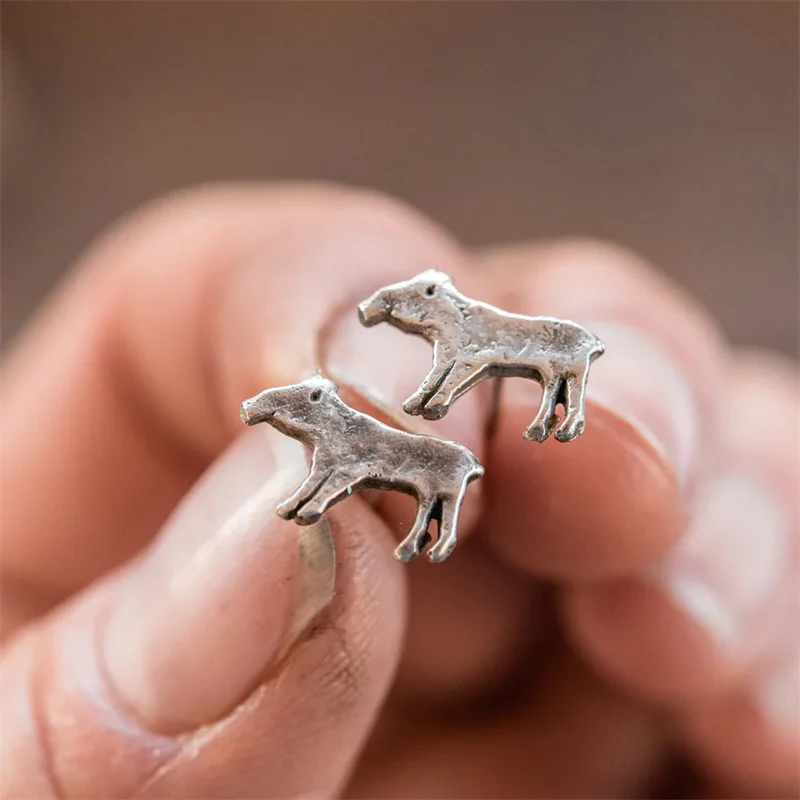

Vintage Hand Carved Piglet Stud Women's Earrings Silver Color Metal Geometry Daily Wear Party Jewelry Anniversary Gift