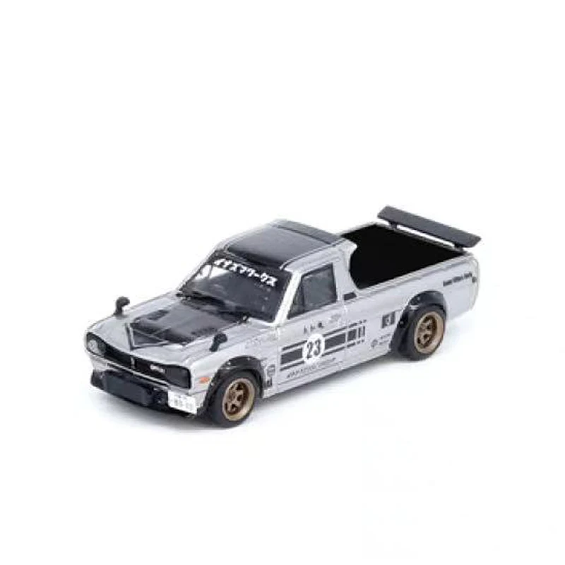 

INNO 1:64 Model Car Sunny Hakotora Pick Up Truck Alloy Vehicle - Silver