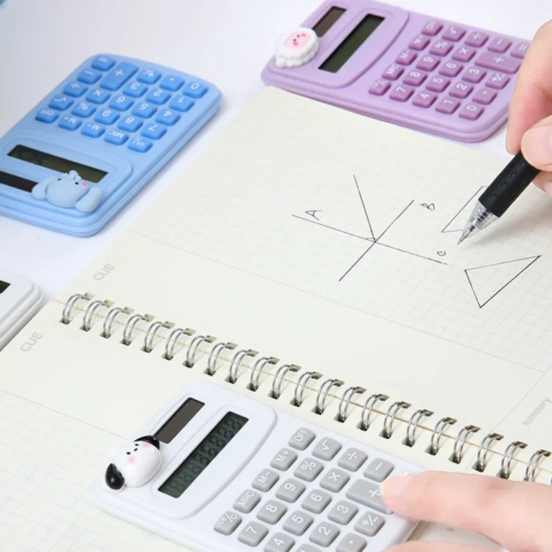 Mini calculadora bonito com dígitos dos desenhos animados, calculadora científica portátil, escritório e material escolar, papelaria para estudantes, 1PC