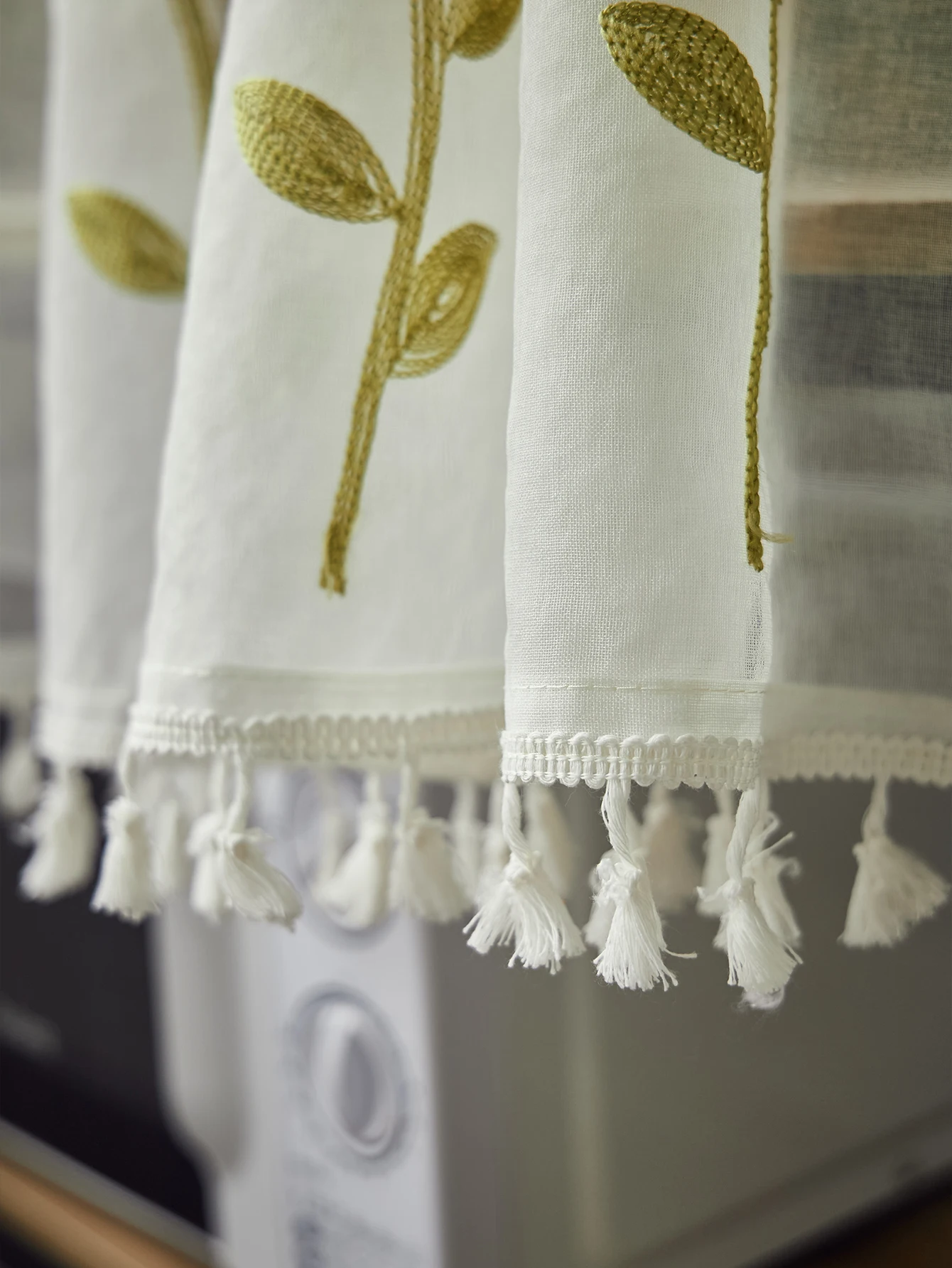 Thumbnail 3 - #30 Newest Window Valances