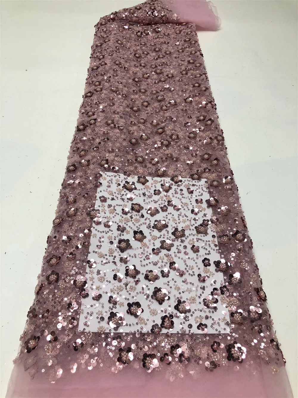 

2026 Горячая распродажа: Африканское кружево из розовой сетчатой ткани с пайетками для изысканных свадебных платьев или домашнего декора