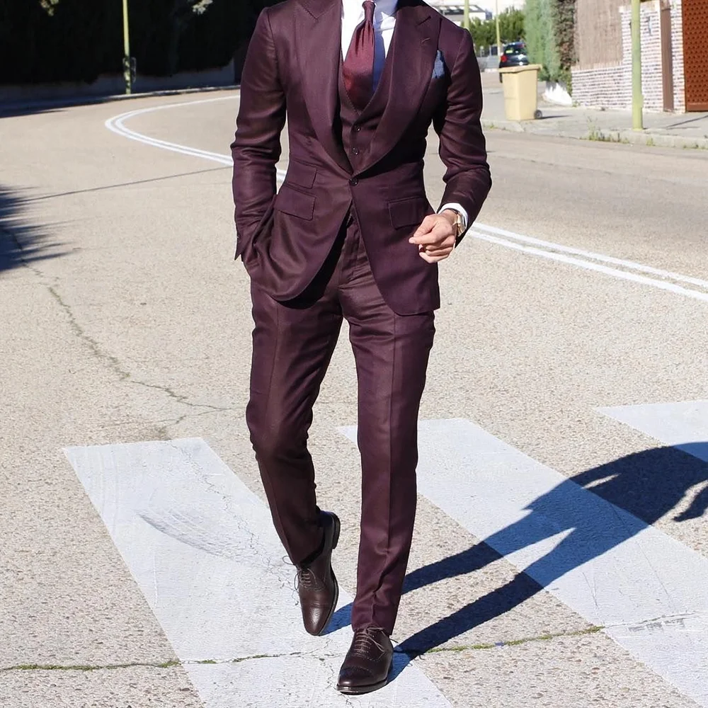 

2025 New Arrival Men's Suits Chic Single Button Peak Lapel Formal Dinner Party Weeding Bridegroom Outfits Jacket Vest Pants