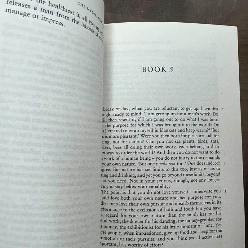 Méditations de Marcus Aurelius en livre de poche anglais