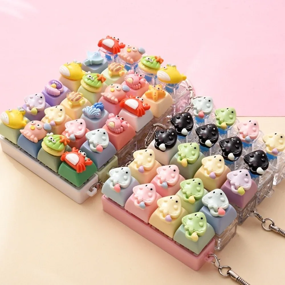 Cartoon 4-Key Marine Animals Keychain Squeezable Ocean-themed Ocean Miniature Fidget Keycap Funny Finger Button Dolphin Keychain