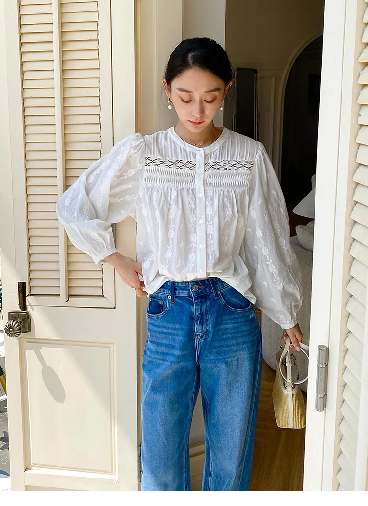 Chemisier ample et Chic brodé de fleurs pour femmes, chemise blanche en coton, col rond, manches longues lanterne, Sexy, décontracté, haut pour dames, nouvelle collection printemps automne