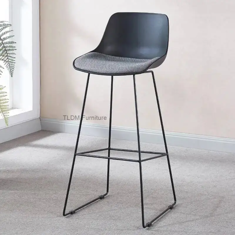 

Металлические обеденные стулья с высокой спинкой, современный дизайн, элегантные барные стулья в скандинавском стиле, мебель для дома и бара, стулья для столовой