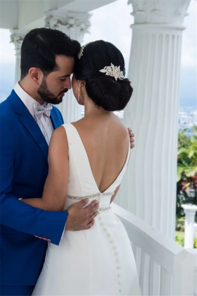 Elegante abito da sposa con perline con cinturino a Spaghetti semplice scollo a v Backless abiti da sposa a sirena lunghezza del pavimento vestido de noiva