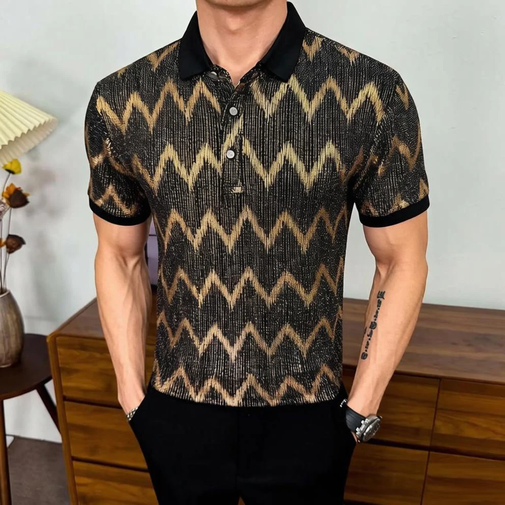 Luxury Shiny Golden Wavy Striped Polo Shirts for Man Club Stage Short Sleeve Slim Fit Mens T Shirt Summer Fashion Golf Tee Shirt