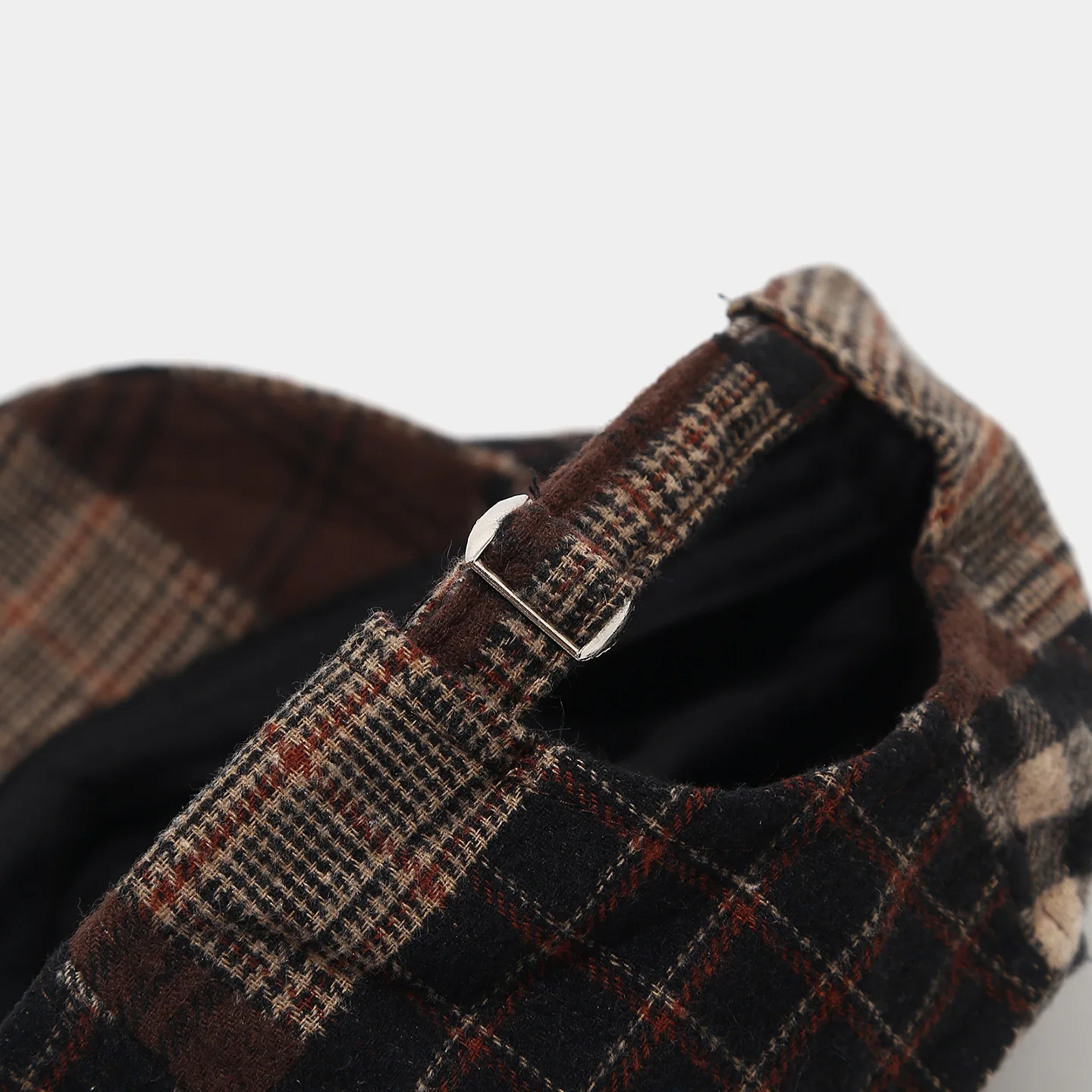 Men's Vintage Plaid Patchwork Newsboy Hat, Multi-Colored Plaid Fabric, Adjustable Octagonal Beret with Buttoned Front Brim, Suitable for Dating, Daily Wear, and Pairing with Coats and Trench Coats