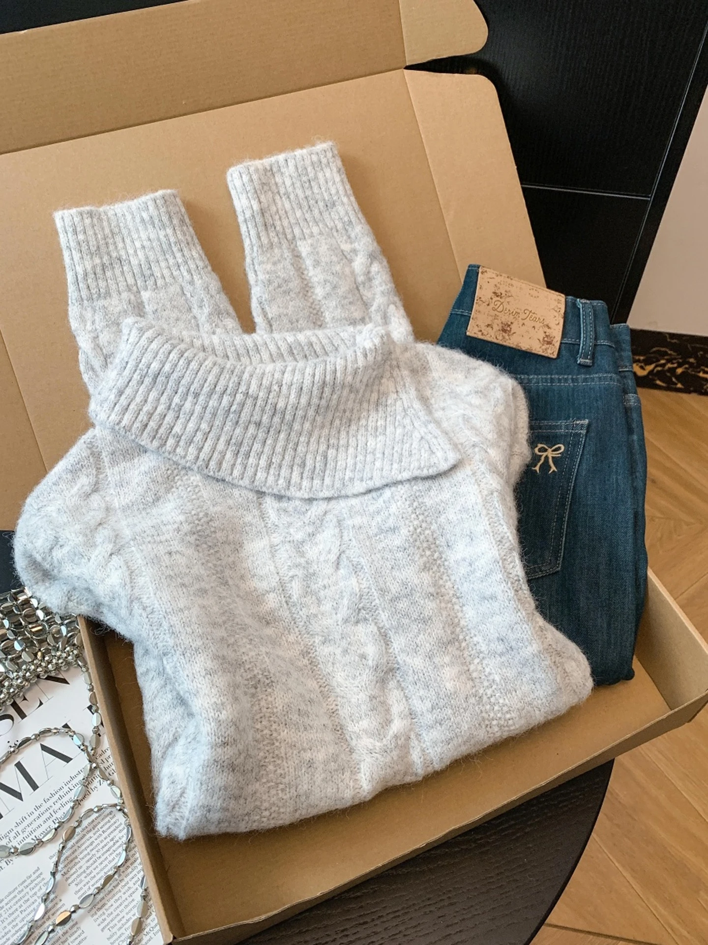 

Свободный крой Lazy Sle Ретро Твист Высокий воротник Женский трикотаж Осень Зима Теплый мягкий текстурный универсальный цветной свитер