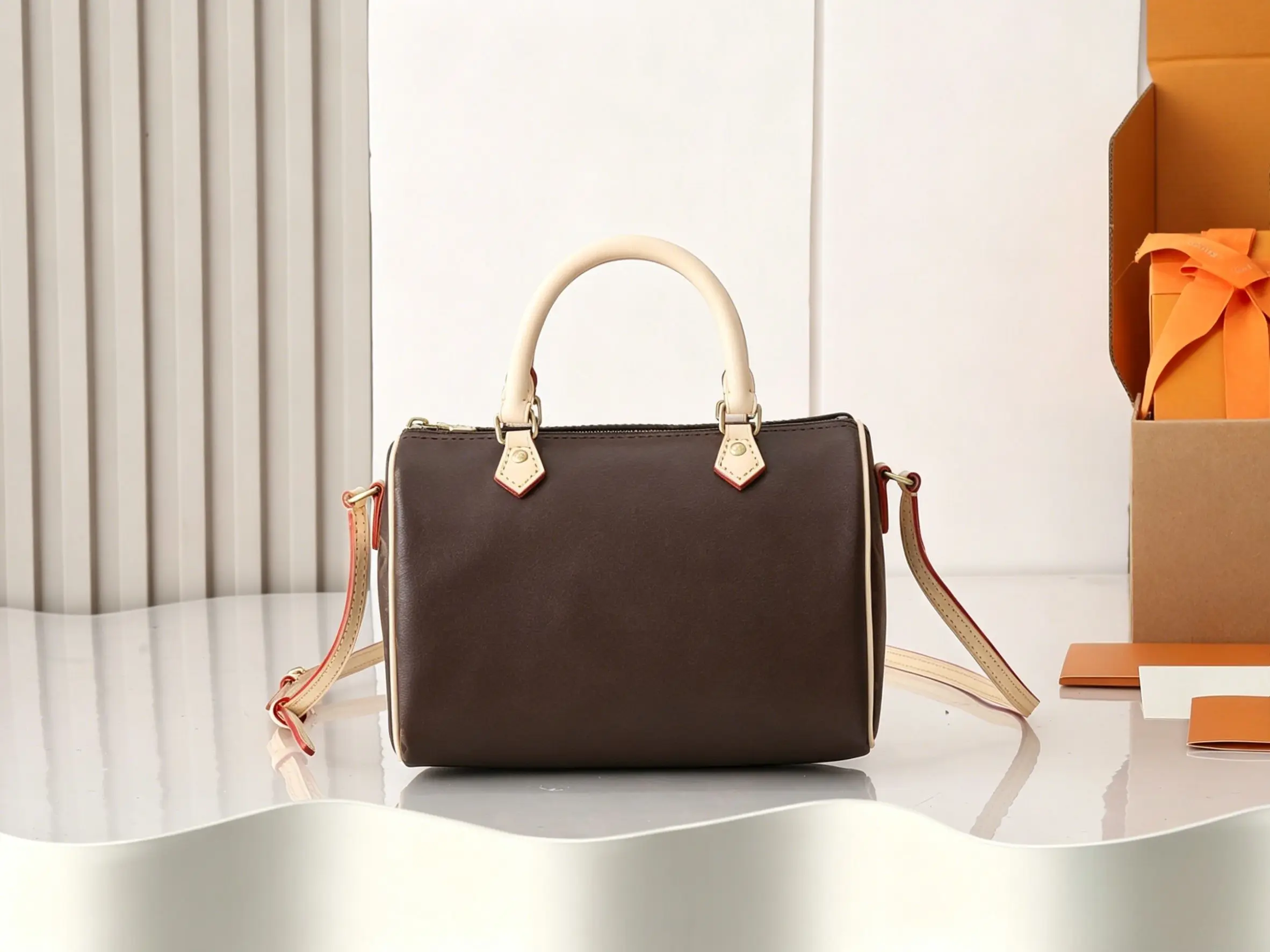 

Vintage Leather Boston Pillow Bag Women's Handbag oulder Bag Crossbody Bag Soft Handle Briti Sle Casual Purse picture style