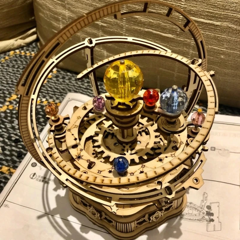 

Robotime Rokr 84pcs Rotatable DIY 3D Starry Night Wooden Model Building Kit Block Assembly Music Box Toy Gift for Adult