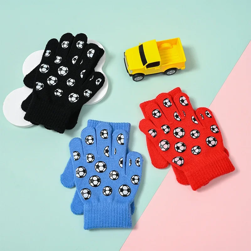 Kids Football Print Knit Gloves Autum Winter Boys Girls Daily Wear Elastic Cartoon Soccer School Gloves Children Age 4‑8 Years
