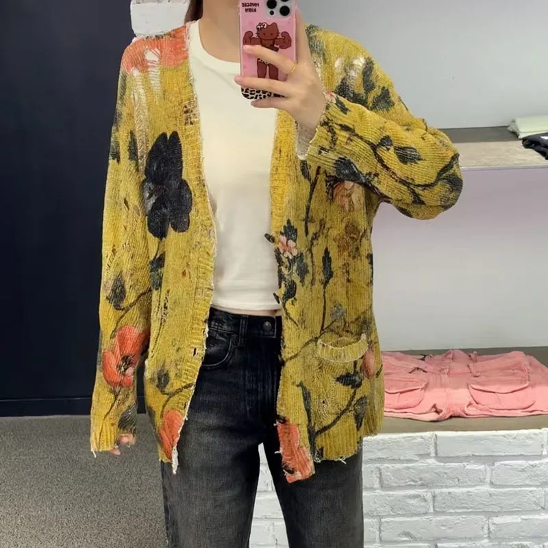 

Women's Printed Cardigan, V-Neck Vintage-Washed Floral Knit Sweater, High-Quality Sweater, Casual Oversized Top, 2025，y2k