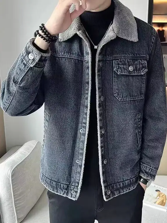 Thickened Fleece Lined Workwear Denim Jacket for Men Large Size with Multiple Pockets Resistant to Wear And Dirt Casual Style