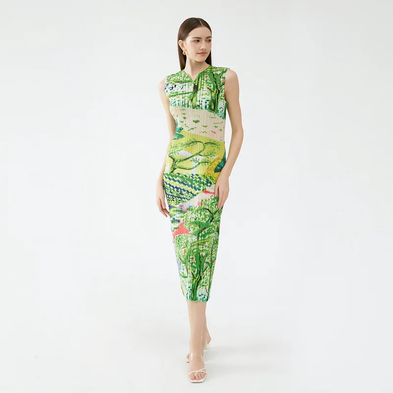 Summer Green Painting Dress 2023 New Sleeveless Small V-neck Slim Fit and Slim Appearance A-line Long Dress for Women