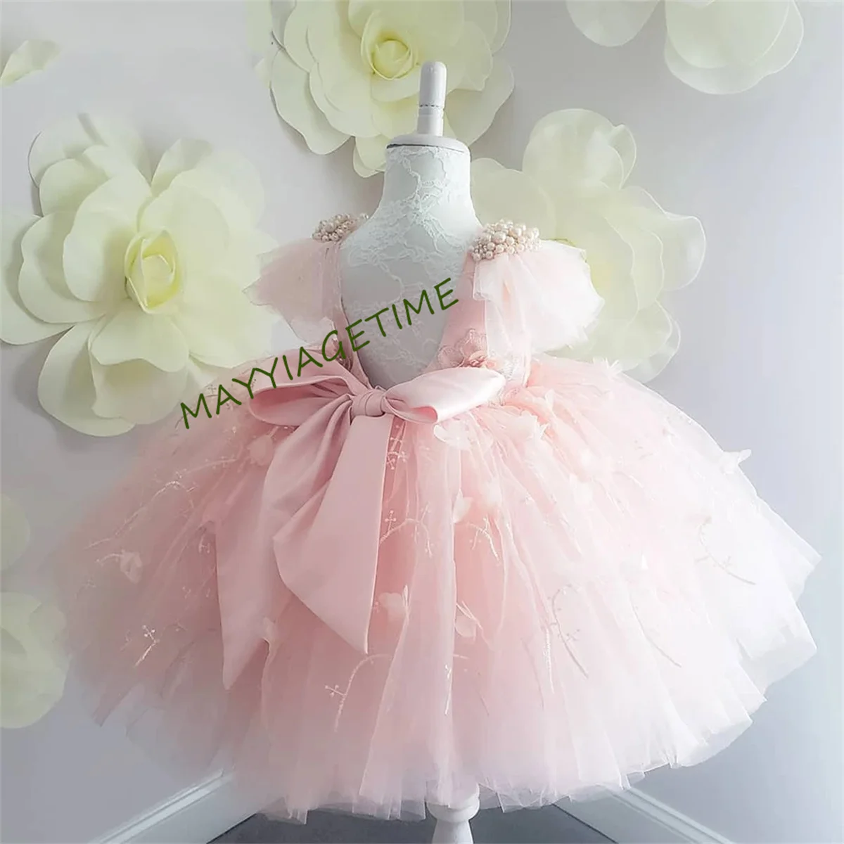 

Cute Puffy Pink Ball Gown Girl Pageant Dress Pearls Beading Flower Girl Dresses Tulle Satin Bow First Communion Dress New Year