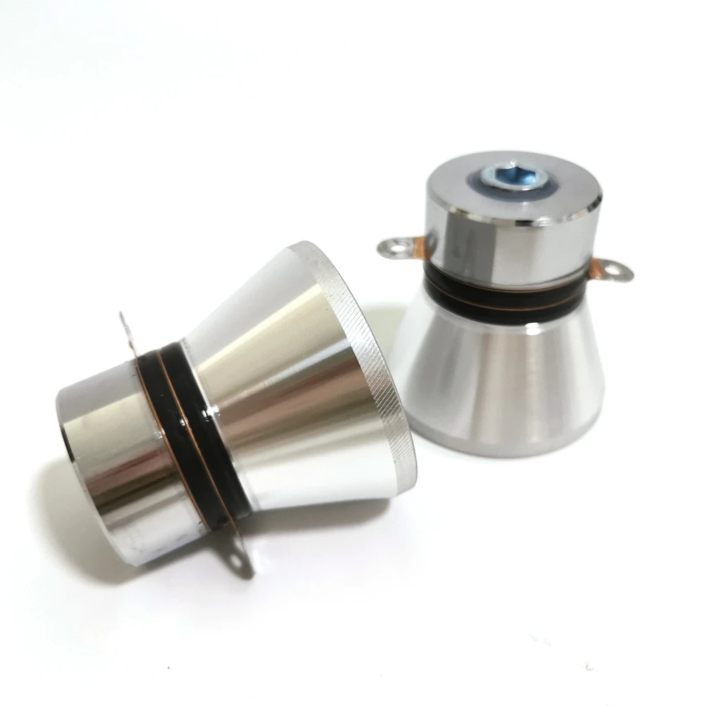 محول طاقة بالموجات فوق الصوتية 28 كيلو هرتز 120 وات مع حلقات سيراميك كهرضغطية 50 مم Pzt4