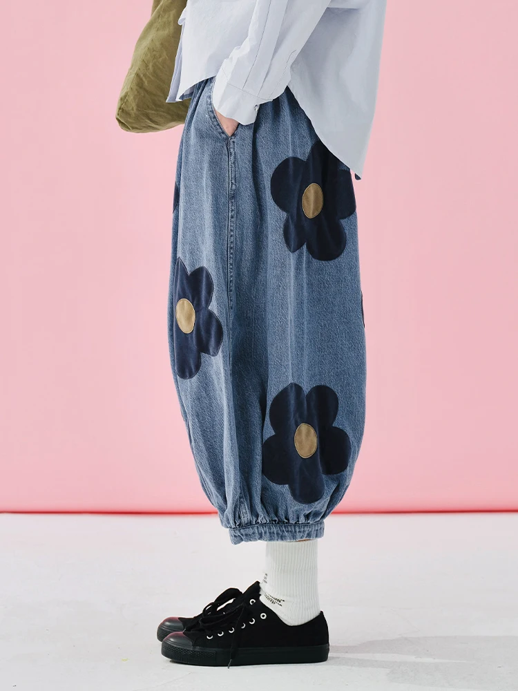 IMAKOKONI original design elastic waistband flower patch loose denim cropped pants 244955