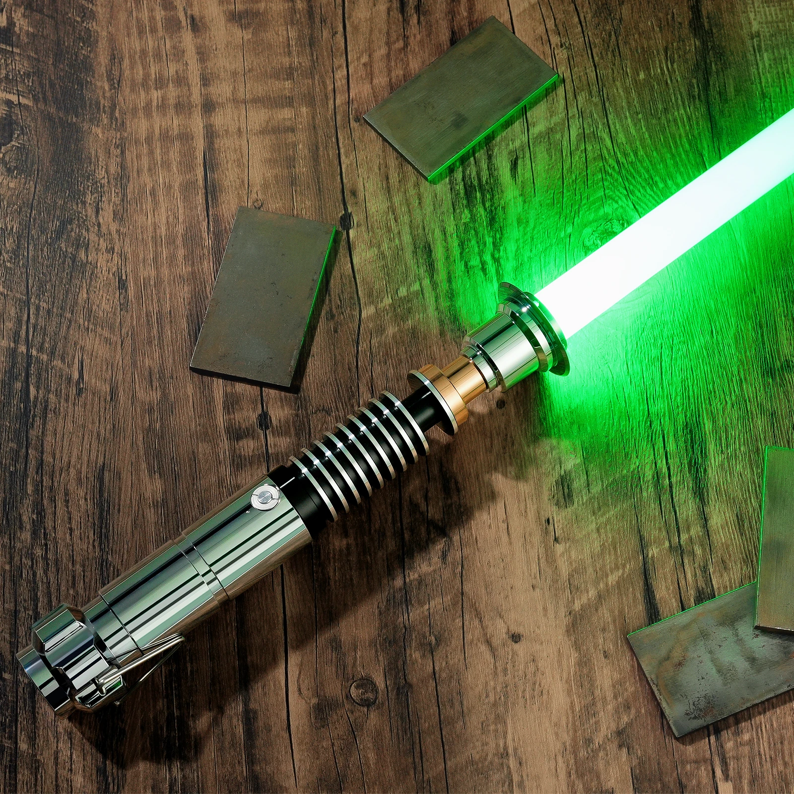 DAMIENSABER Luke Skywalker Replik Hochpräzises Lichtschwert 9 Soundeffekte Unendliche Farbwechsel RGB Basisbeleuchtete Version