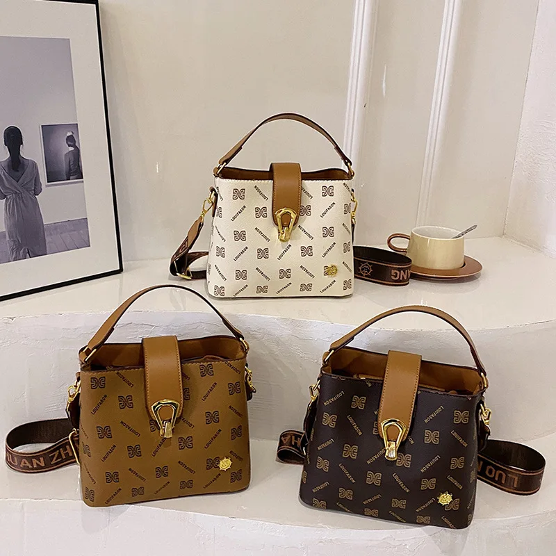 

Affordable Luxury Bucket Bag - Vintage Monogram Print, Spacious Convertible Shoulder Purse for Women