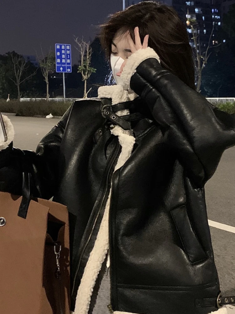 Korean Female Street wear Outwear Retro Thick Warm Leather Coat Winter Woman Plush Loose Fur Integrated Lapel Long Sleeve Jacket